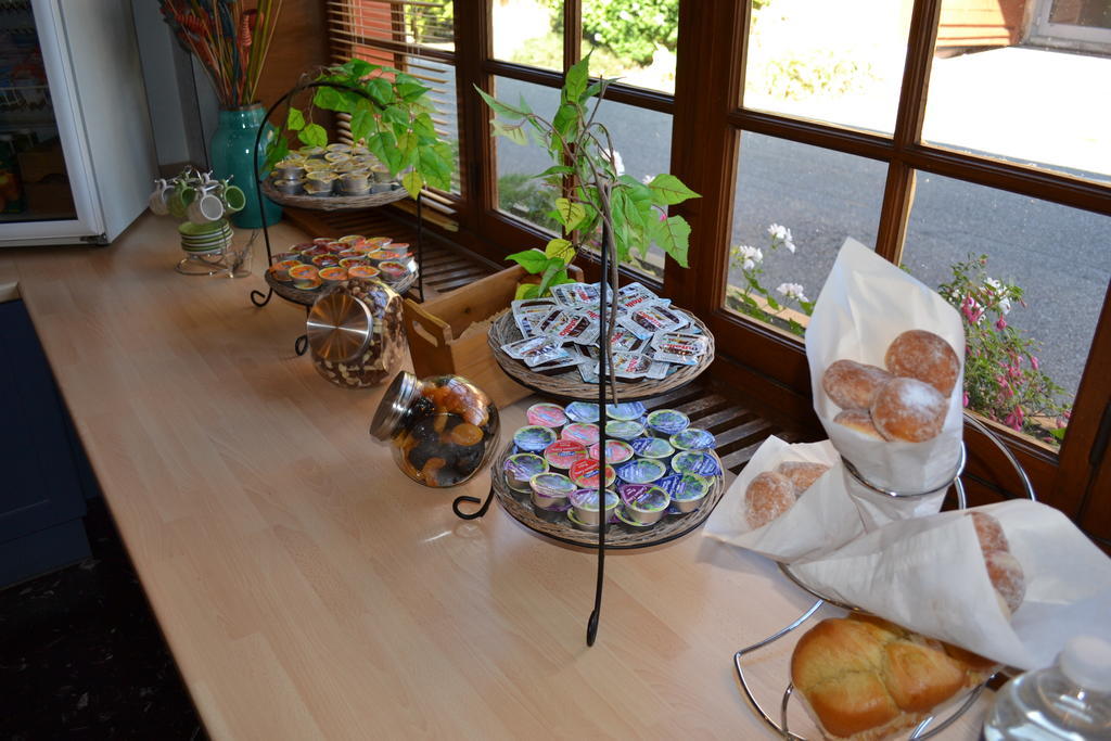 Hotel Restaurant Davat Brison-Saint-Innocent Esterno foto