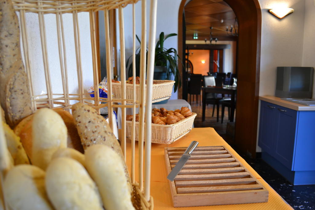 Hotel Restaurant Davat Brison-Saint-Innocent Esterno foto