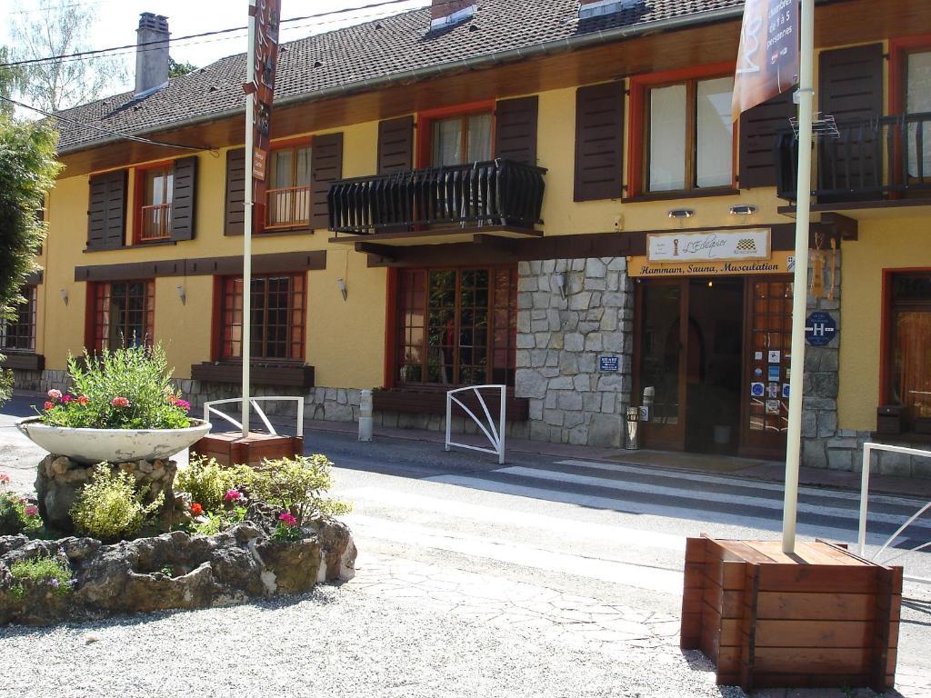 Hotel Restaurant Davat Brison-Saint-Innocent Esterno foto
